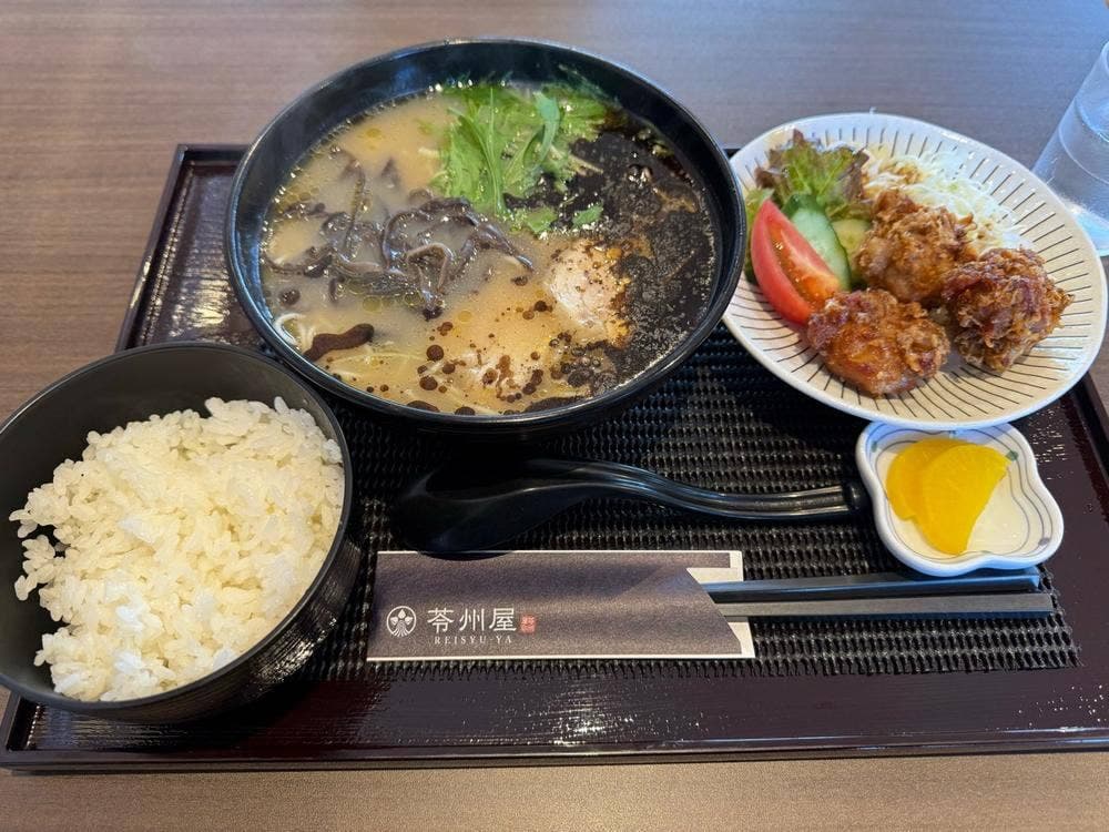 苓州屋 かかしの里店