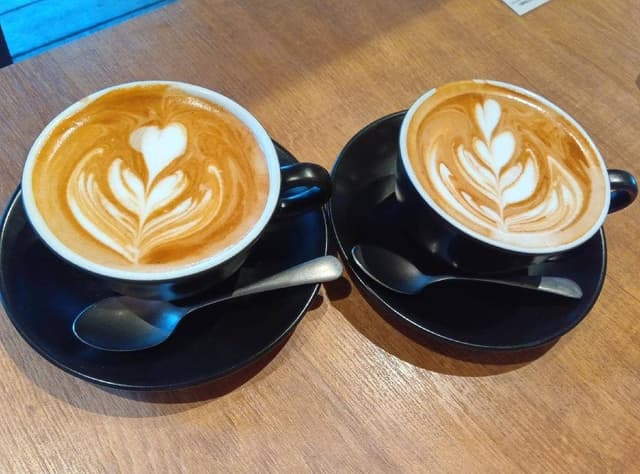 TABLES Coffee Bakery&Diner - サブ画像1
