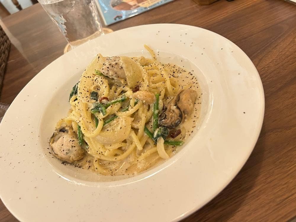 cafe四つ葉apart+manma kitchen 釧路店