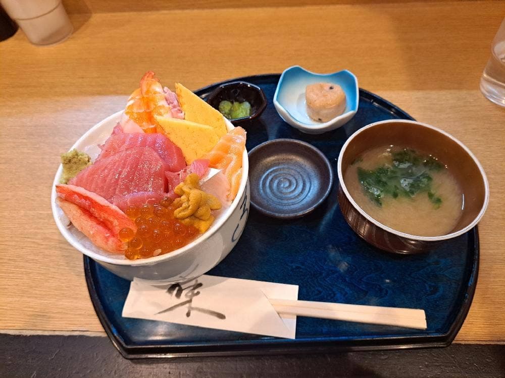 地酒と旬味 東家