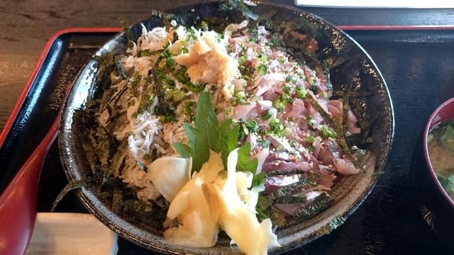 勇しげ - サブ画像3