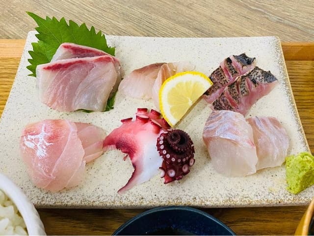 おさかな食堂うおよし - サブ画像1