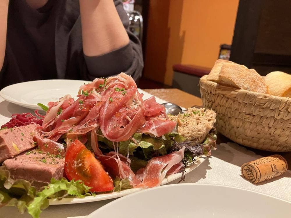 Le Poet Laval フランス料理