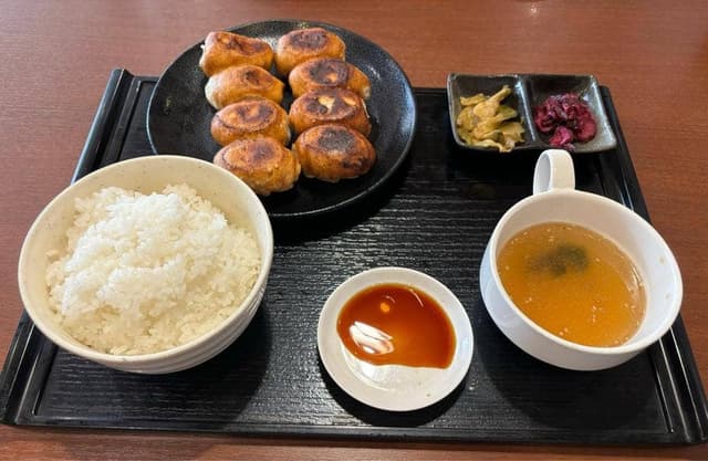 ホワイト餃子 はながさ - サブ画像3