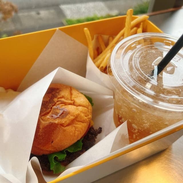HENRY'S BURGER 自由が丘 - サブ画像1