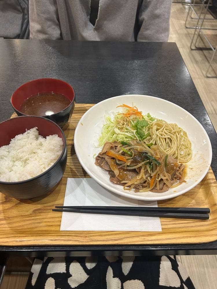 アイチ