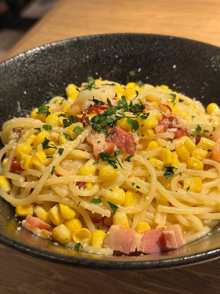 北海道小麦の生パスタ 麦と卵 新宿西口店