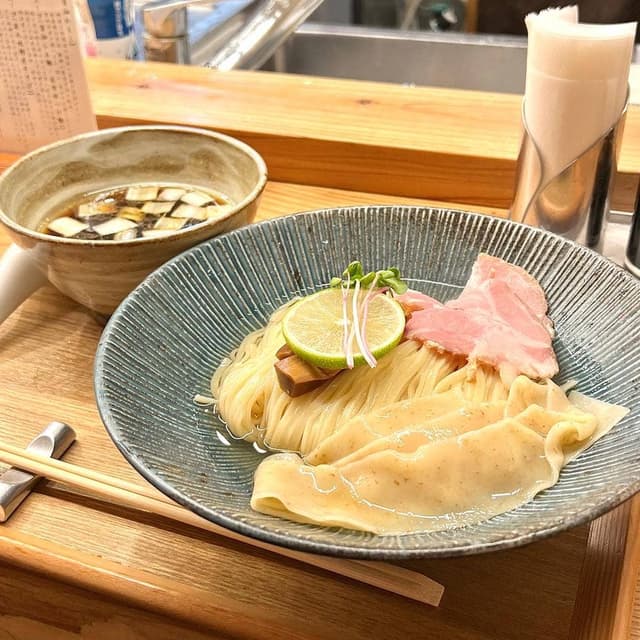 銀座らぁ麺 しら石 - サブ画像3