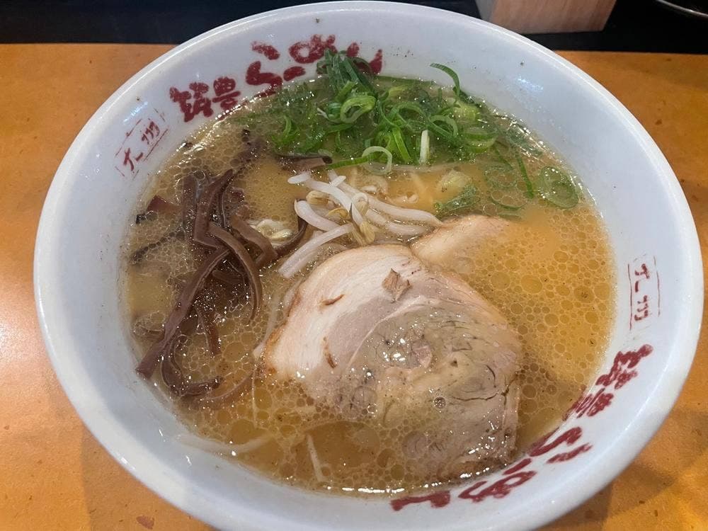 九州筑豊ラーメン山小屋 新北九州空港店