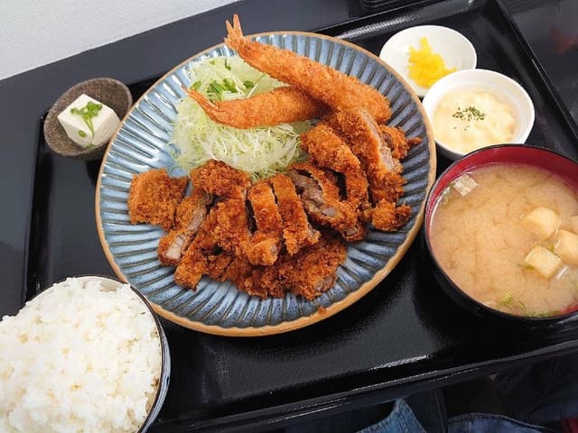 ぶたやのとんかつ定食 - サブ画像1