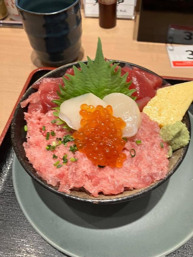海鮮丼 大江戸 豊洲市場内店 - サブ画像2