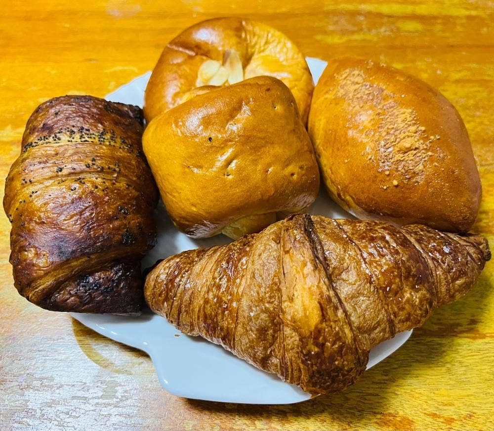 One Hundred Bakery 立川南口店