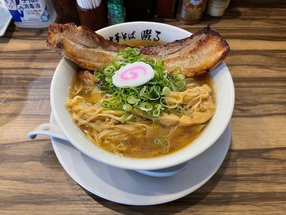 焼豚中華そば 啜る