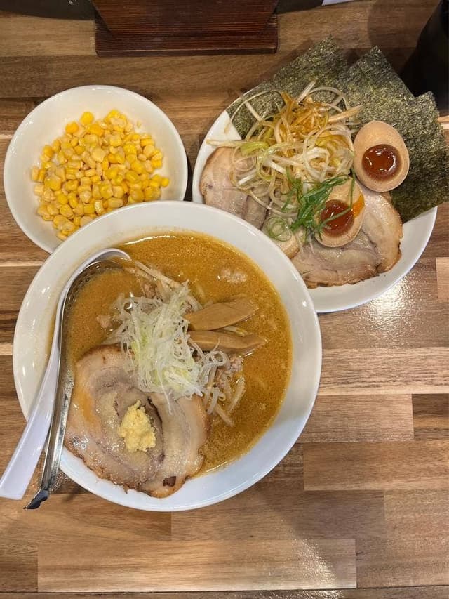らーめんの館 輝 - サブ画像1