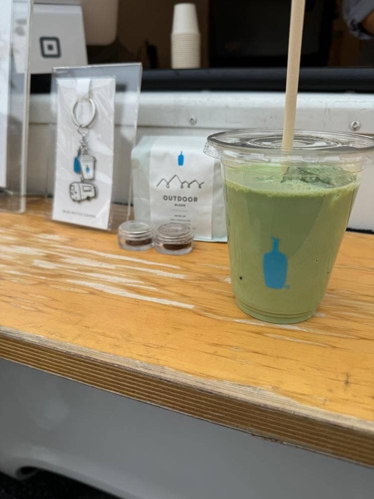BLUE BOTTLE COFFEE TRUCK IN KYOTO
