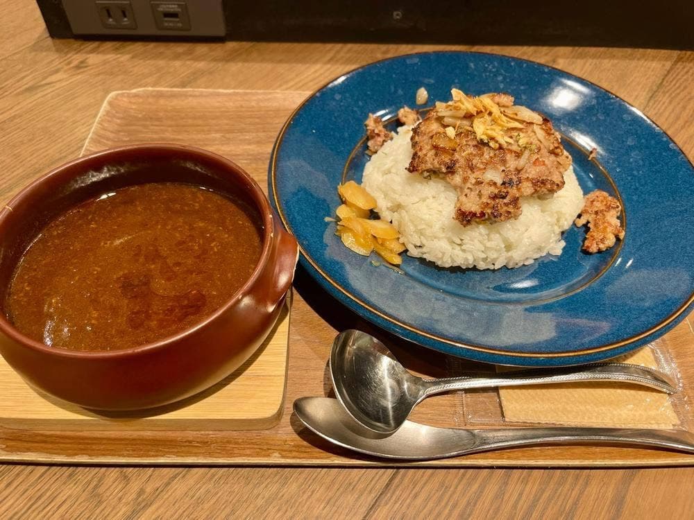 Time is Curry シャポー市川店