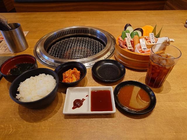 精肉卸問屋直営 焼肉まるい精肉店 - サブ画像1