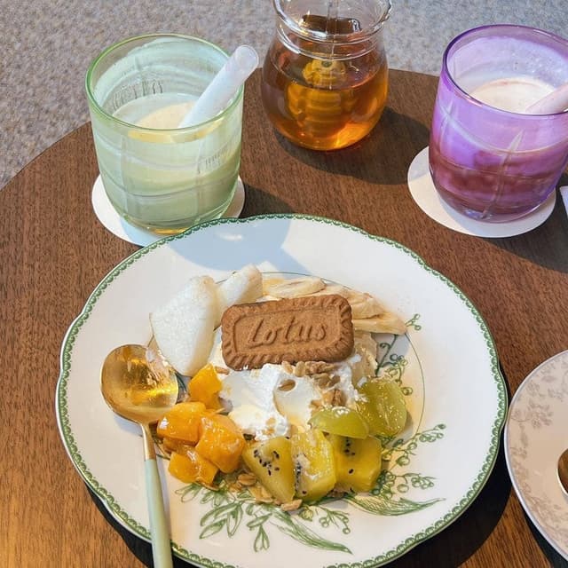 cafe milky greek 麻布十番店 - サブ画像2