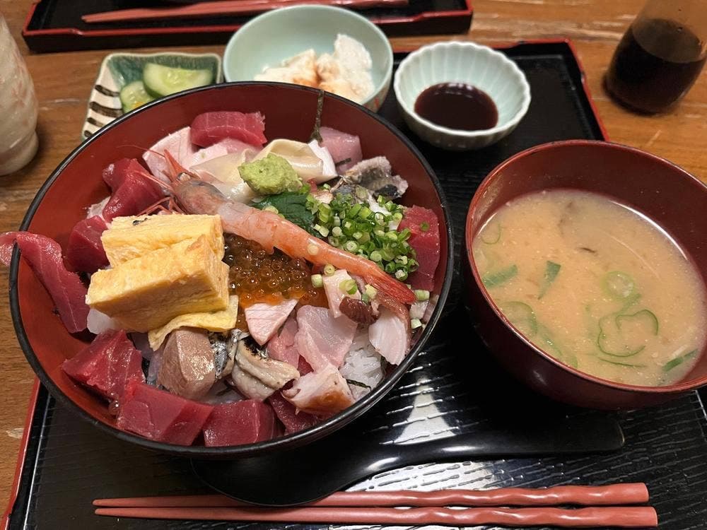 和らぎ亭 しまや