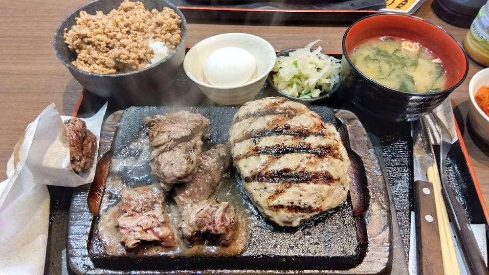 感動の肉と米 富士吉原店