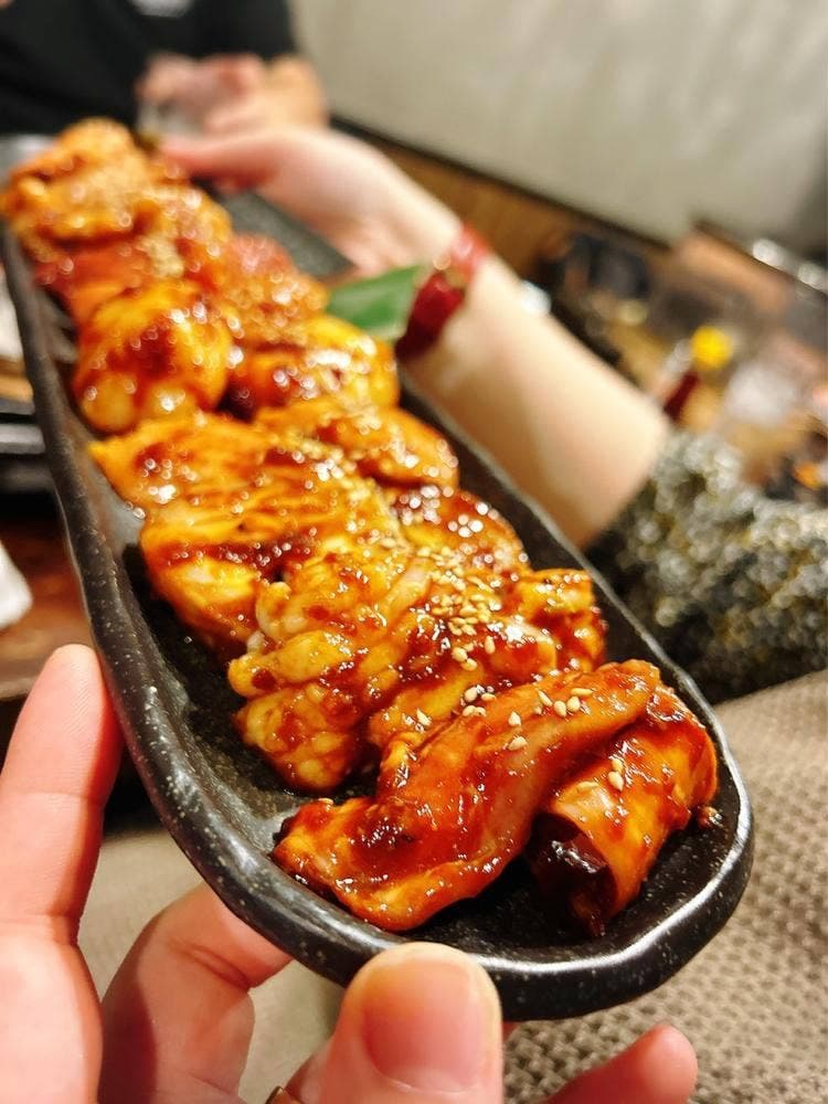 炭火焼肉ホルモン みなみ