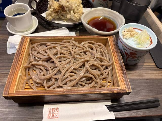 蝦夷前そばと豚丼 北堂 狸COMICHI店 - サブ画像2