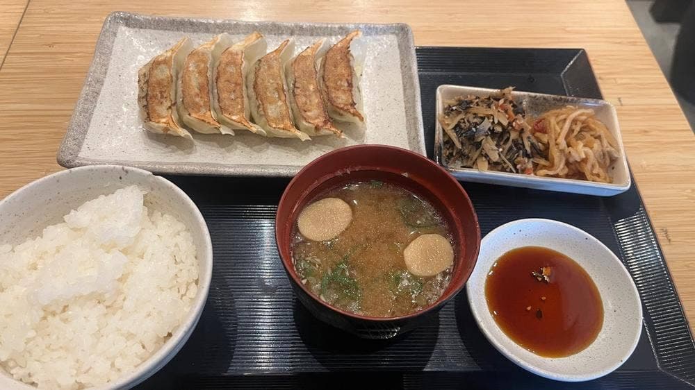 ぎょうざ処 亮昌 新風館