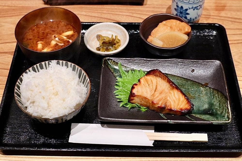 酒菜家サスニ