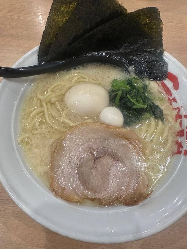 横浜家系ラーメン 吟家 船橋駅前店 - サブ画像1