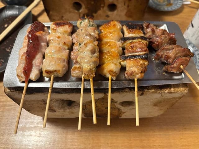 佐賀ふもと赤鶏 酒場 高しな 東京駅ガード下店 - サブ画像1