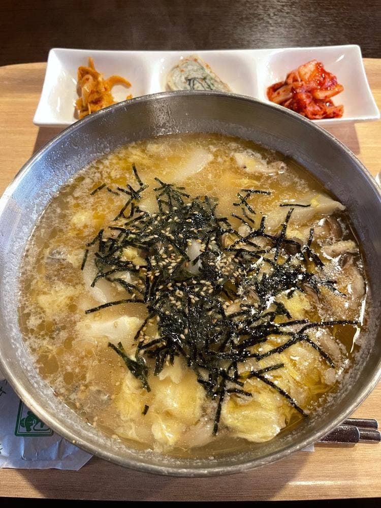 明洞亭