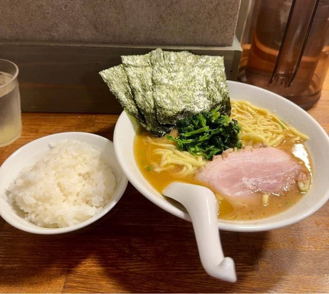 神楽坂家系ラーメン モンタナ - サブ画像1