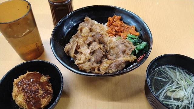 肉のヤマ牛 亀戸店 - サブ画像2