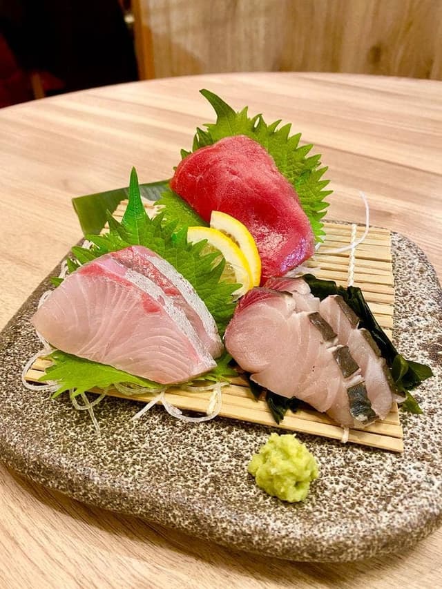 天婦羅と刺身 板前料理 魚天 - サブ画像2