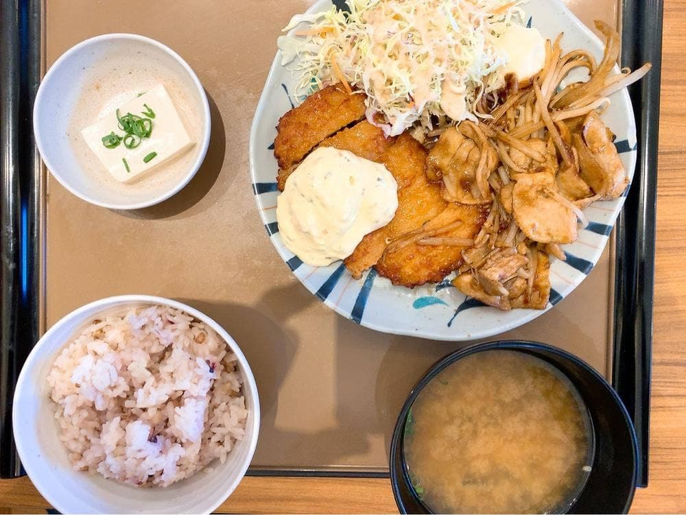 やよい軒 和白店