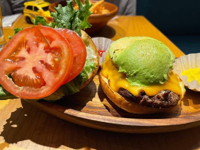 KUA`AINA ルミネエスト新宿店 - サブ画像3