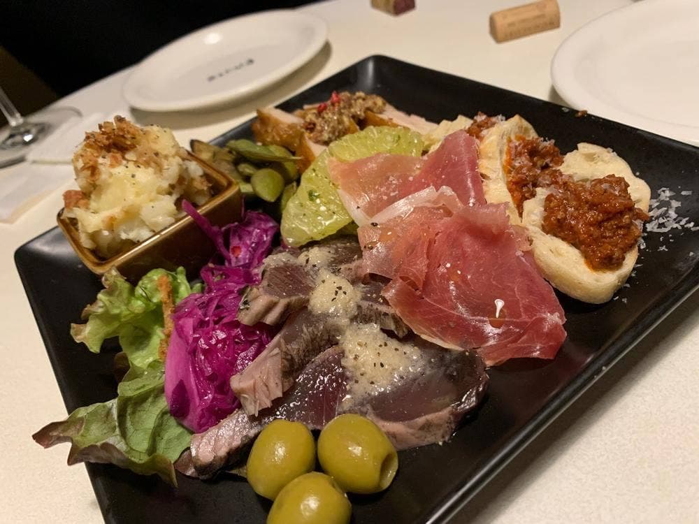 食堂 ニーナ
