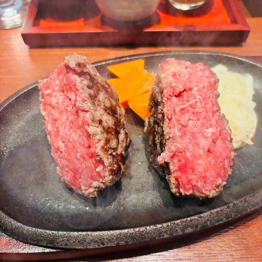 炭火レアハンバーグステーキ 銀座まつもと