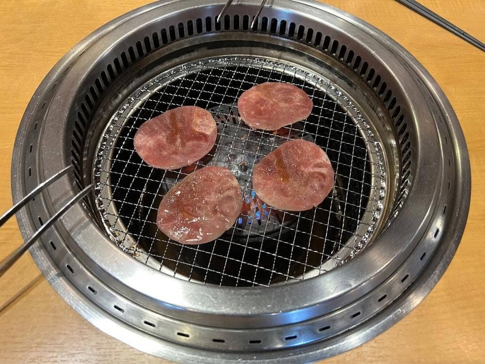 焼肉きんぐ 元町店