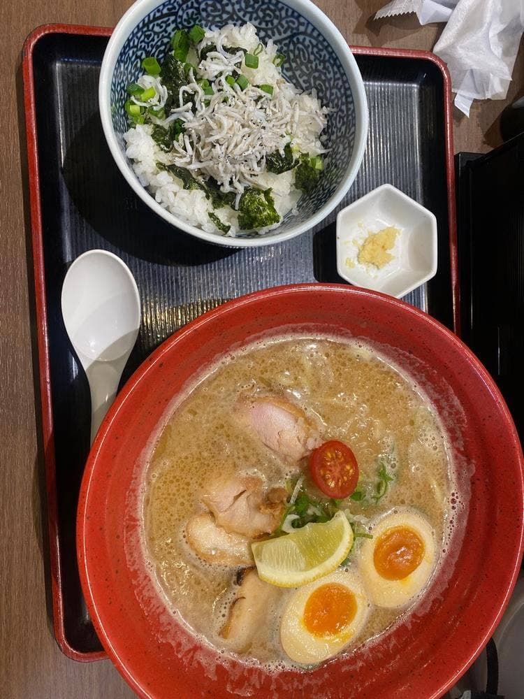 鶏白湯らーめん日高 エキア川越店
