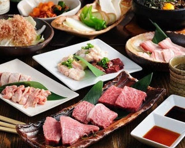 本格炭火焼肉 輪 農人橋店 - サブ画像1