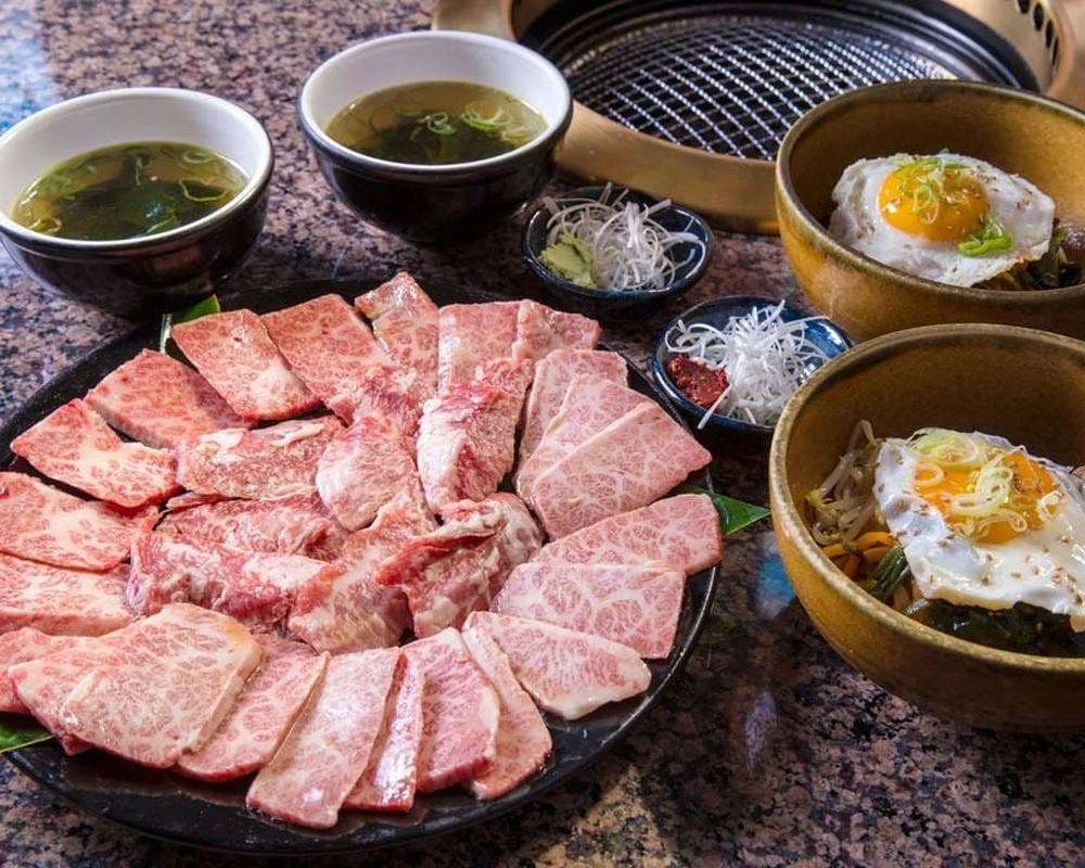 明洞 小禄バイパス店