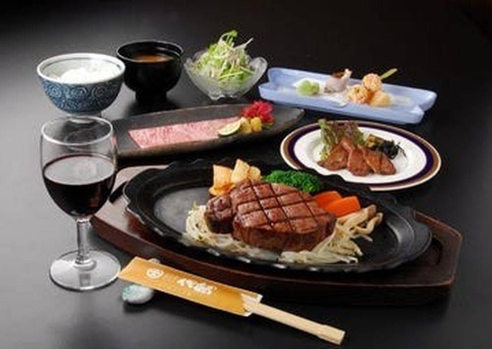 炭火焼・海の幸・おでん 伊勢屋 クリスロード店