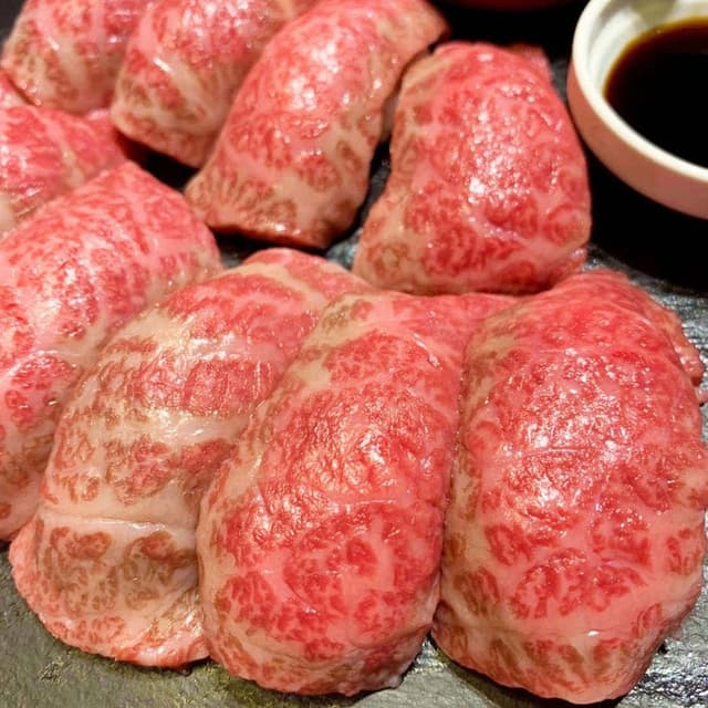 厚切り仙台牛タンと黒毛和牛食べ放題 焼肉倶楽部 梅田店 - サブ画像3