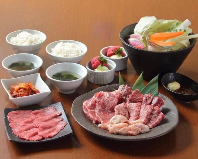 焼肉手打ち冷麺 まんぷく平和町 - サブ画像2