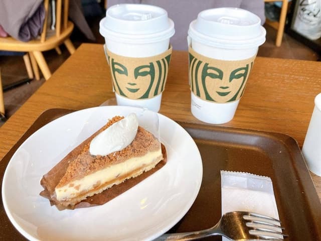 スターバックス コーヒー 神田小川町2丁目店 - サブ画像1