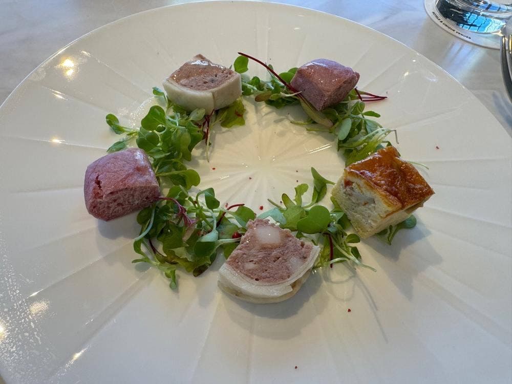 VMG CAFE 九段会館テラス