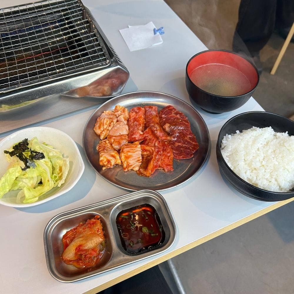 焼肉ホルモンズ