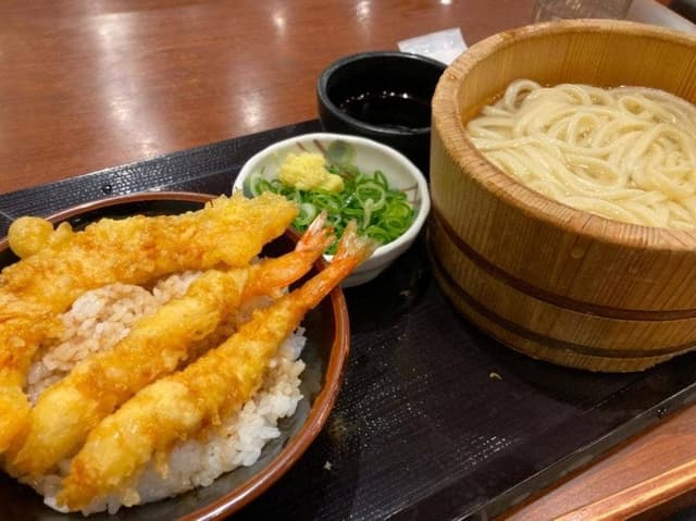 丸亀製麺 金沢八日市店 - サブ画像1