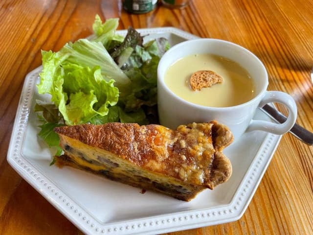 カワノホトリcafe - サブ画像1